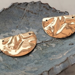 6x Gold Wavy Half Circle Pendants, Gold Plated Hammered Connectors, 2 Holes Semicircle Links, Geometric Pendants, Jewellery Supplies