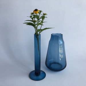 2x Mid-Century Crystal Vases, Vintage Flower Vases, Transparent, Smoke Blue, 80s, 22 cm/23 cm