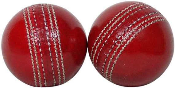 poiché 1960 vari match-Struttura di alta qualit&ag cucito a mano-truly insieme per creare palline da cricket alta qualità in pelle Palla da cricket in pelle motivo: palline da cricket in quattro pezzi del tinti a mano realizzata a mano 