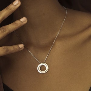 Custom Name Necklace, Triple Ring Necklace, Interlocking Circle Necklace, Coordinate Necklace, Three Tone Necklace, Family Name Necklace