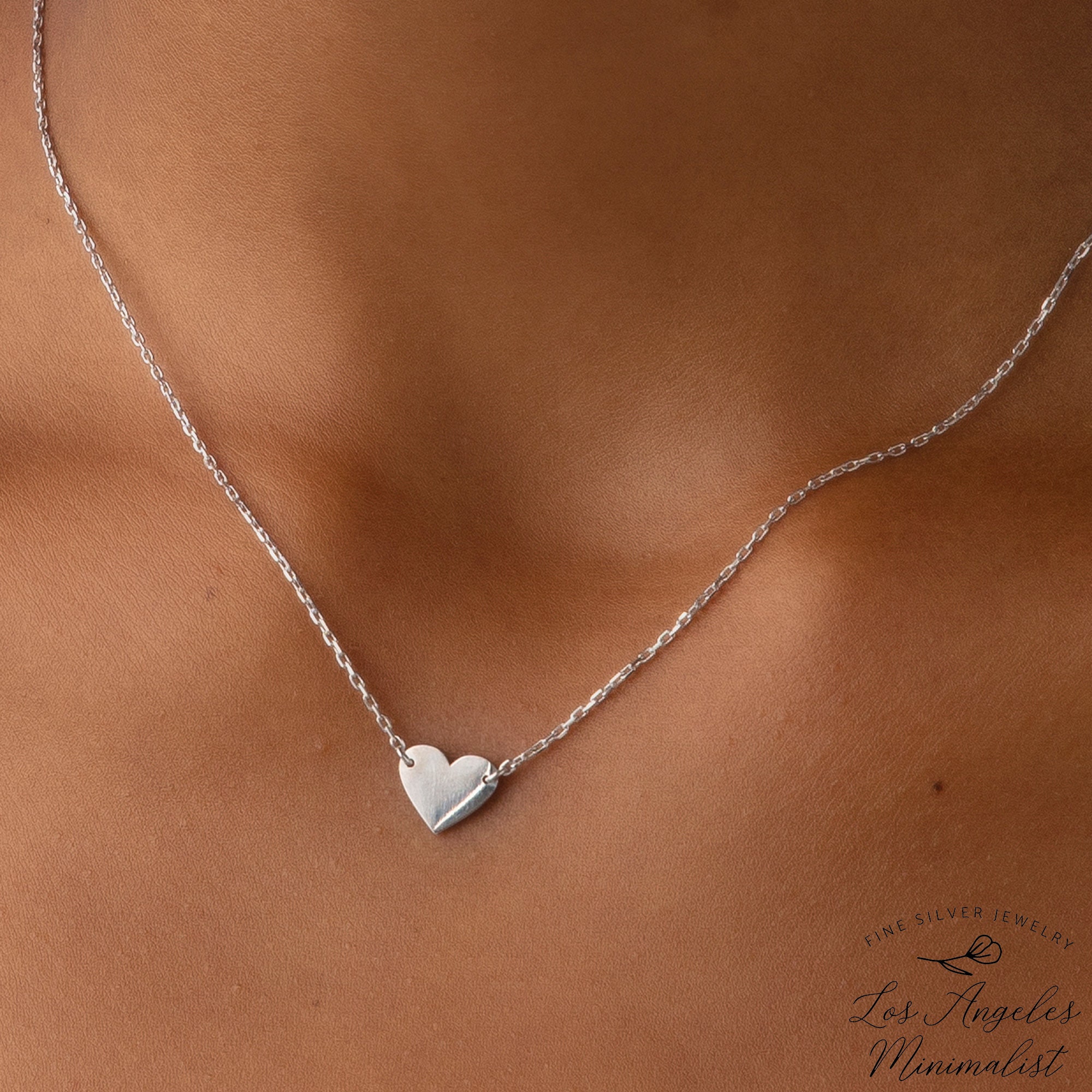 Dainty heart necklace silver sale