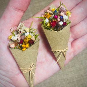 bouquet di fiori fatati, bouquet di fiori secchi in miniatura, fiori secchi per matrimonio, regalo per damigelle d'onore