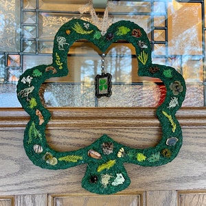 Shamrock wreath for front door, Moss wreath,  Lucky Decor, Woodland Shamrock Wreath, St. Patrick&#39;s Day Wreath, 4 leaf clover decor