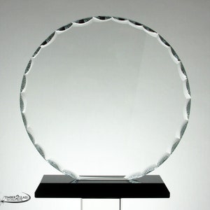 Personalized 7-1/2&quot; Round Facet Glass on Black Base Award