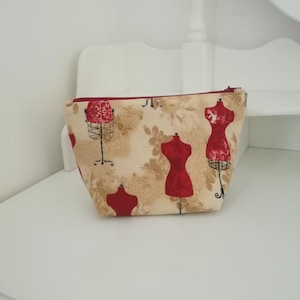 Small bag, ideal for makeup