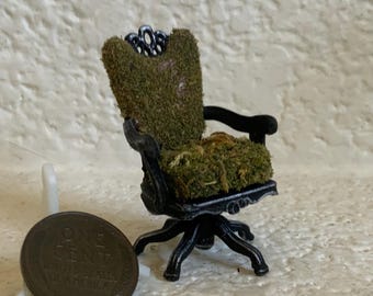 1:24 scale Fairy Office Chair, “Moss” Upholstry