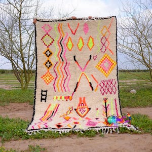 Berber Moroccan Costum rug - Moroccan Woolen carpet - New Azilal rug - Beni ouarain style - New Beni ouarain rug - fine berber rug