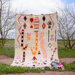 Berber Moroccan Costum rug - Moroccan Woolen carpet - New Azilal rug - Beni ouarain style - New Beni ouarain rug - fine berber rug