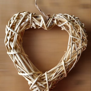 30cm Heart Willow Wreath Base in Light Beige for Wreath Making, Year Round Wreath, Rustic Home Decor, Christmas Wooden Wreath For Front Door