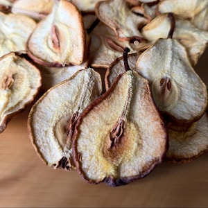 Rodajas de pera deshidratadas, peras naturales deshidratadas para decoración rústica, manualidades, exhibiciones, popurrí, coronas y decoraciones ecológicas.