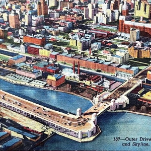 Outer Drive Link Bridge and Skyline - Chicago, IL - 1941 Linen Postcard