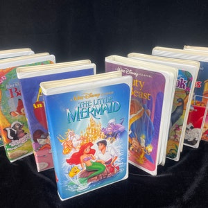 8 Disney Black Diamond VHS Rare 90&#39;s Little Mermaid w Banned Cover Art Jungle Book Beauty and Beast 101 Dalmations Bambi Alice Fox & Hound