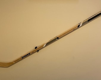 Eishockeyschlägerhalter - Eishockeyschläger in voller Größe Wandhalterung Regalständer - Sammlerstücke und Erinnerungsstücke Geschenk NHL, Hockeyfans