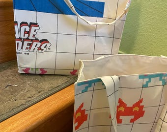 Bolsa de tela/mercado con sábanas de Space Invaders