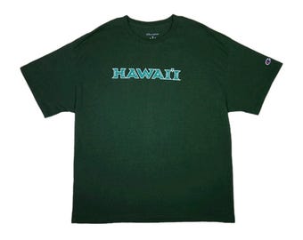Camiseta Hawaii Rainbow Warriors para hombre, talla XL, verde, marca Champion, estilo universitario universitario de la NCAA, cuello redondo, estilo retro. Ideal como regalo para esposo o papá.