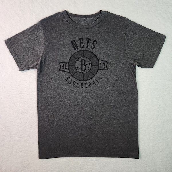 Brooklyn Nets Shirt Medium Gray Majestic NBA Basketball Crew Neck T-shirt