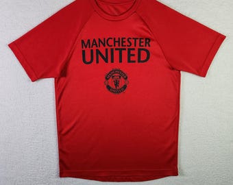 Manchester United Retro Training T-shirt Mens Small Red Unisex Club Soccer Activewear Raglan Sleeve Tee