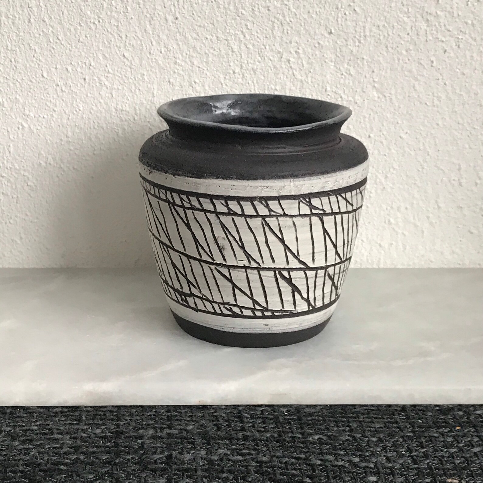 Vase noir et blanc motif abstrait rustique modèle minimal roue Etsy