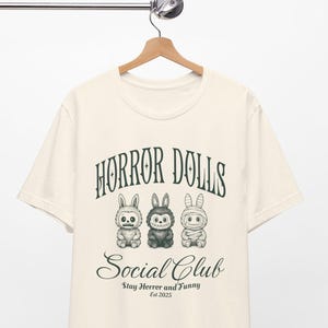 Camiseta del Club Social de Muñecas de Terror, con gráfico de muñecas de dibujos animados, camiseta de Labubu, camiseta de Muñecas Monstruosas, camiseta de Halloween, camiseta unisex de Muñecas de Halloween