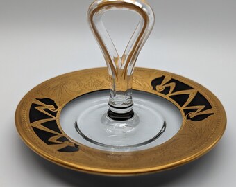Heisey Yeoman #1184 (No Optic) Small Center Handle Tray – Drape by Wheeling Decoration – Produced 1913-1957