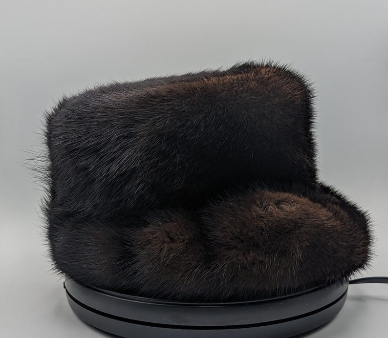 Womans Dark Brown Fur Hat Circa 1960s-1970s image 4