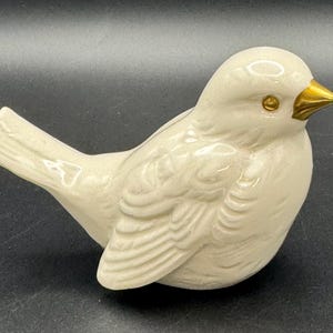 Goebel Sparrow CV73 (Head Straight) – White with Gold Accents – West Germany 1980’s