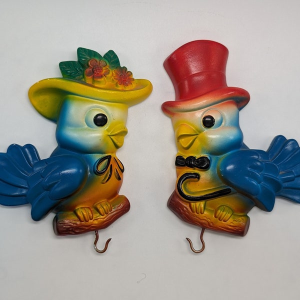 Miller Studio, Inc. Wall Plaque Beau & Belle Bluebirds Chalkware Potholder Hangers – Circa 1972 – Made in USA – MCM Kitchen Kitsch