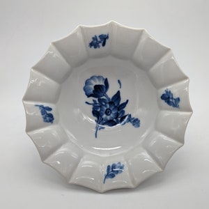 Royal Copenhagen “Blue Flower” Angular Ribbed 6-1/2” Pickle Dish/Berry Bowl/Dessert Bowl, #10-8556, Circa 1964