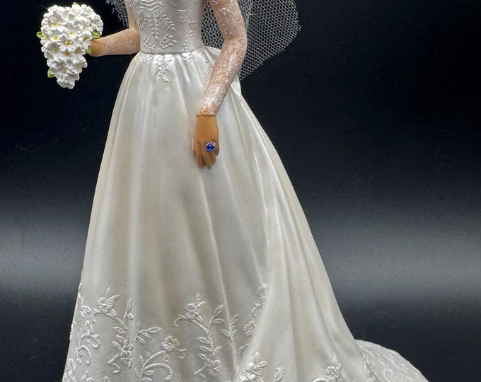 Figurine Résine Kate Middleton – N°1961A – Blushing Fiancee Collection – état TB
