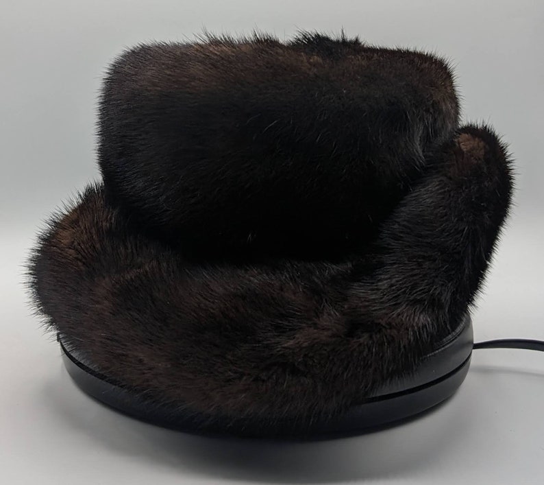 Womans Dark Brown Fur Hat Circa 1960s-1970s image 1