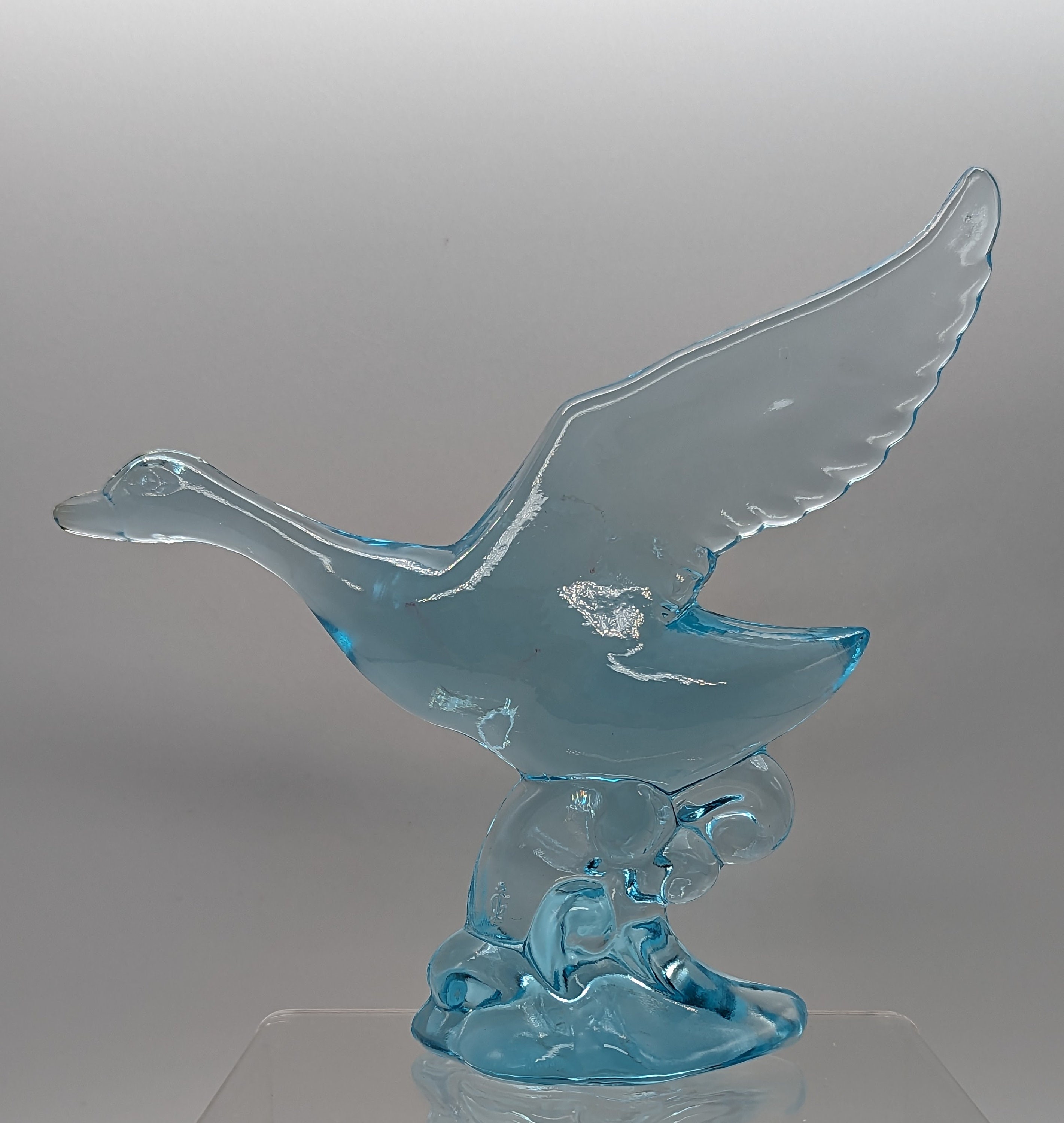 Heisey by Imperial Horizon Blue Wings Up Mallard – Circa 1980
