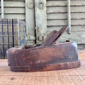 Primitive Antique Ohio Tool Co. Wooden Block Planer With Blade, Well-Used & Worn - Antique Tool, Antique Carpentry, Mancave, Carpenter Gift