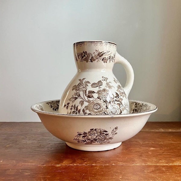 Gorgeous Antique Late 1800s English Ironstone Brown Transferware Pitcher & Basin Set (HAS SOME IMPERFECTIONS) - Antique Ironstone