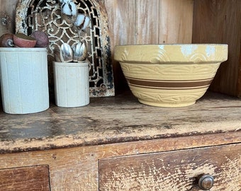 Beautiful Antique Yellowware / Stoneware &quot;Pie Crust&quot; Bowl, Brown Stripes - Farmhouse, French Country, Kitchen Décor, Yellowware Bowl