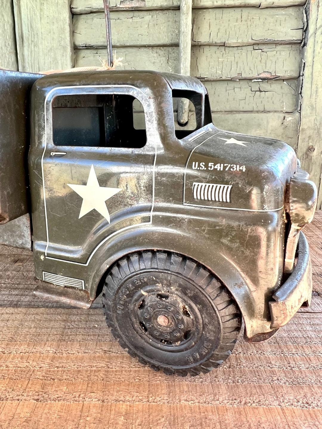 Vintage 1950s Louis Marx Pressed Steel Army Troop Carrier