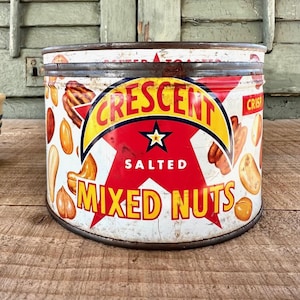 Fun & Fabulous Vintage Crescent Salted Mixed Nuts Key Wind Advertising Tin - Vintage Advertising, Vintage Graphics, Kitchen Décor