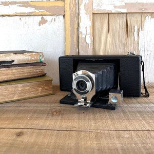 Wonderful Antique Ansco No. 2A Folding Buster Brown Folding Bellows Camera  - Farmhouse, French Country, Antique Camera, Folding Camera