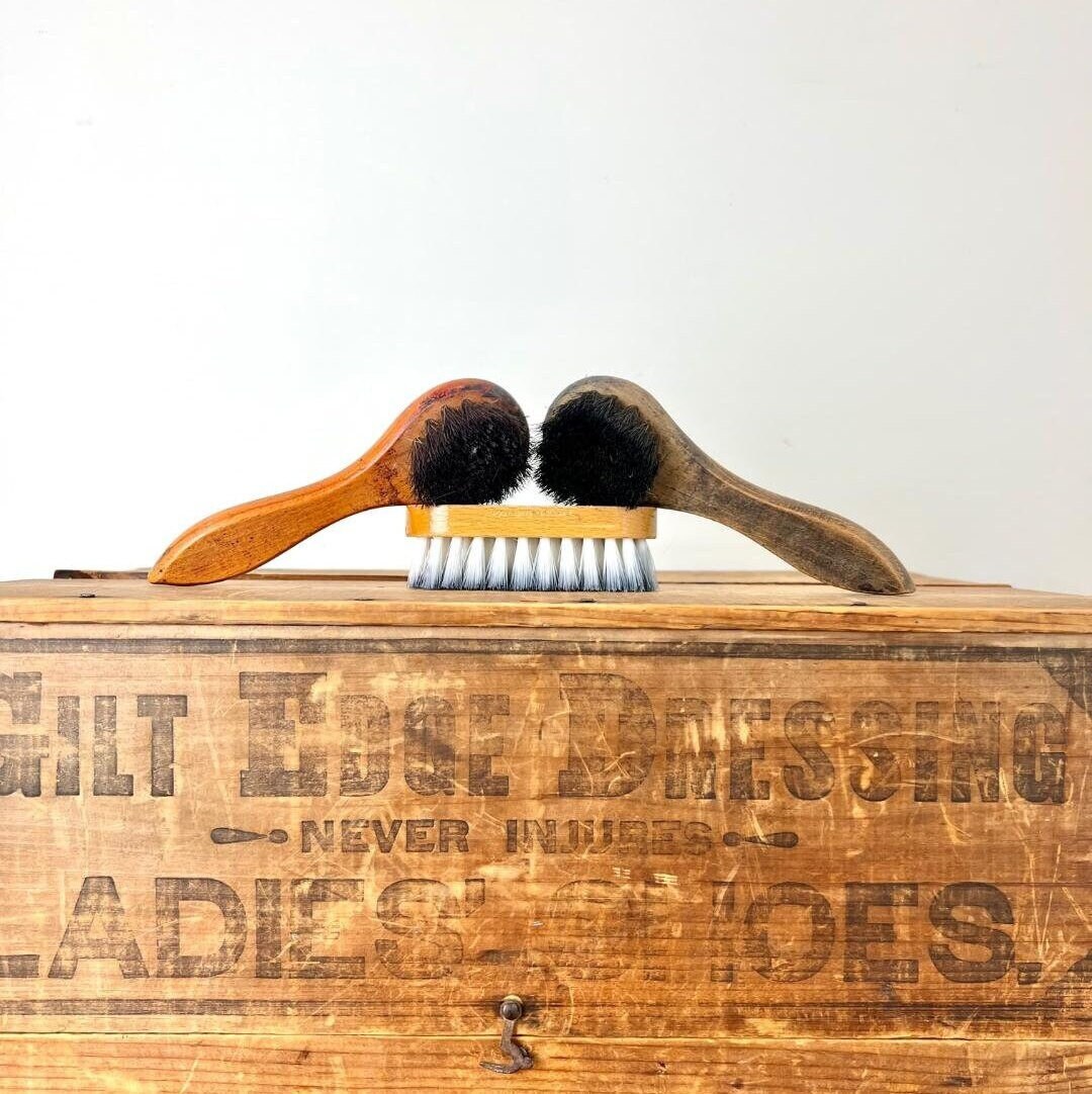 Lot De 2 Brosses à Chaussures Anciennes – Empire Et Brosse Vintage – Idéal Collection Ou Usage