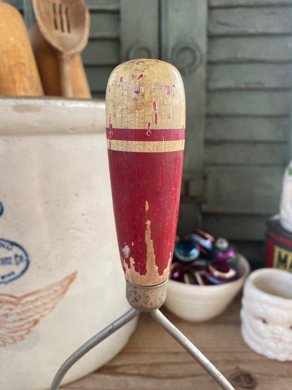 Vintage Red Handled Kitchen Tool Utensil Collection Chippy Paint Potato  Masher Ice Cream Scoop Spatula 