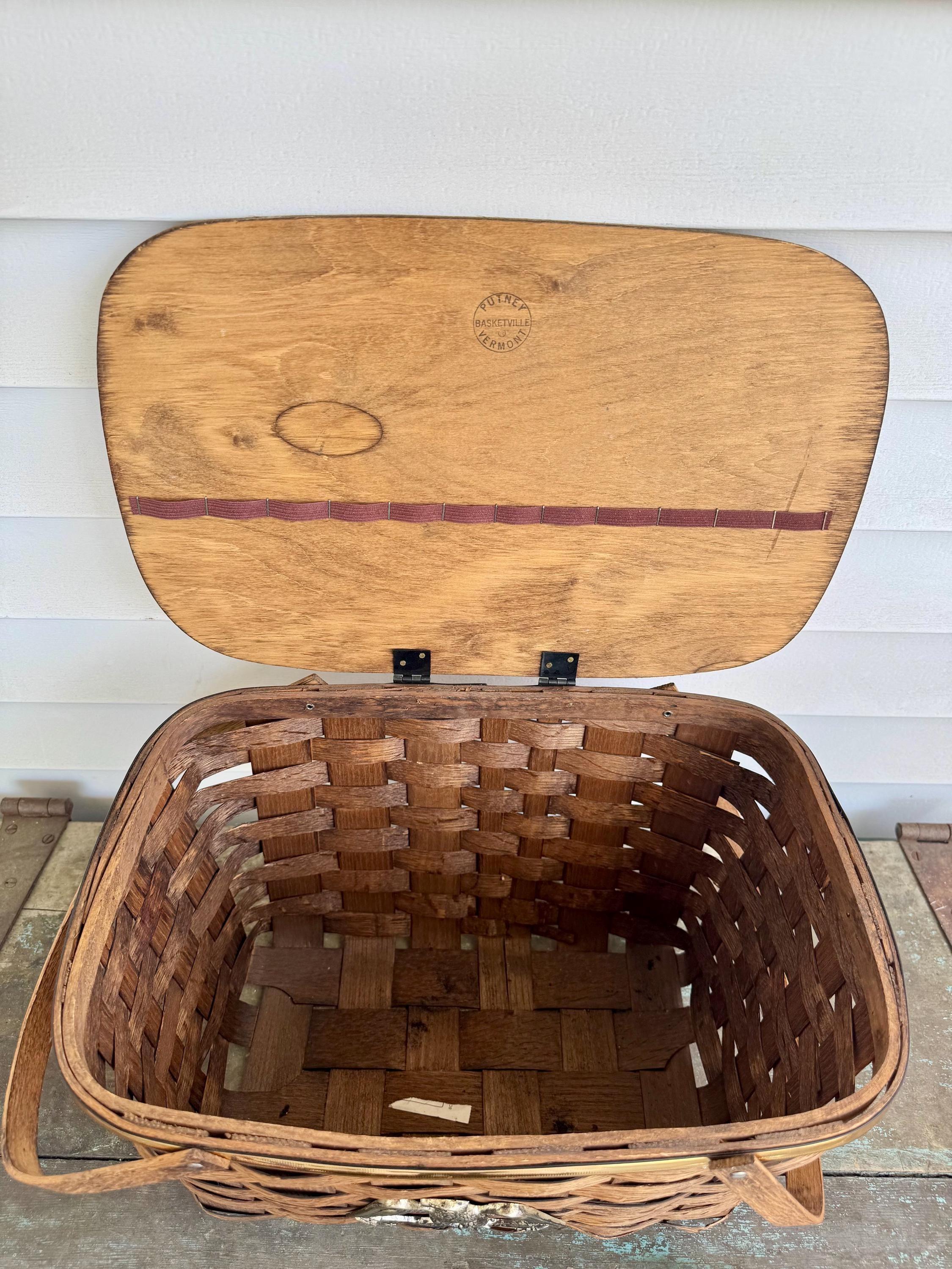 Vintage Basketville American Eagle Picnic Basket Made in Putney