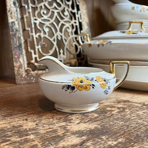 Beautiful Antique 1926 Homer Laughlin Creamer, Gorgeous Medieval Rose Pattern, Gilt Detail - Farmhouse, French Country
