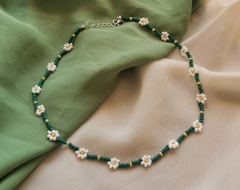 Collier marguerite en perles, bijoux en fleurs, tour de cou, collier de perles, collier à breloques, bijoux en perles de rocaille