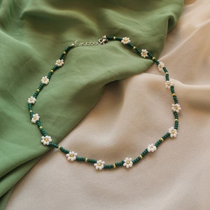Beaded Daisy Necklace Beaded Flower Jewelry Choker Beaded Pearl Necklace Charm Necklace Seed Bead Jewelry