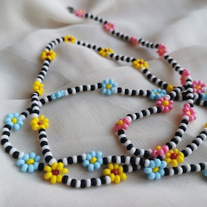 Beaded Daisy Necklace Beaded Flower Jewelry Choker Beaded Pearl Necklace Charm Necklace Seed Bead Jewelry