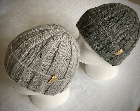 Beanie wool tweed hat. Hand knitted. Fits men or women. Wool  tweed yarn. Very stretchy to any head size.  Warm  and retains shape well.