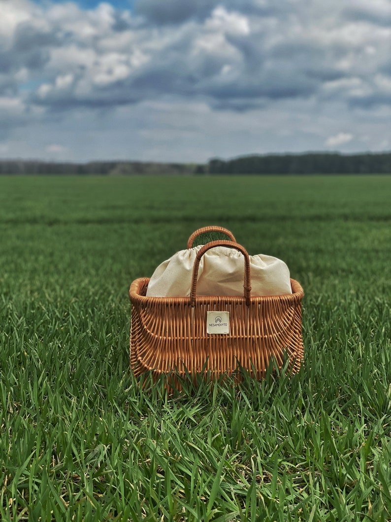Handmade willow basket set of 2 with linen bag Picnic big rattan straw beach bag image 8