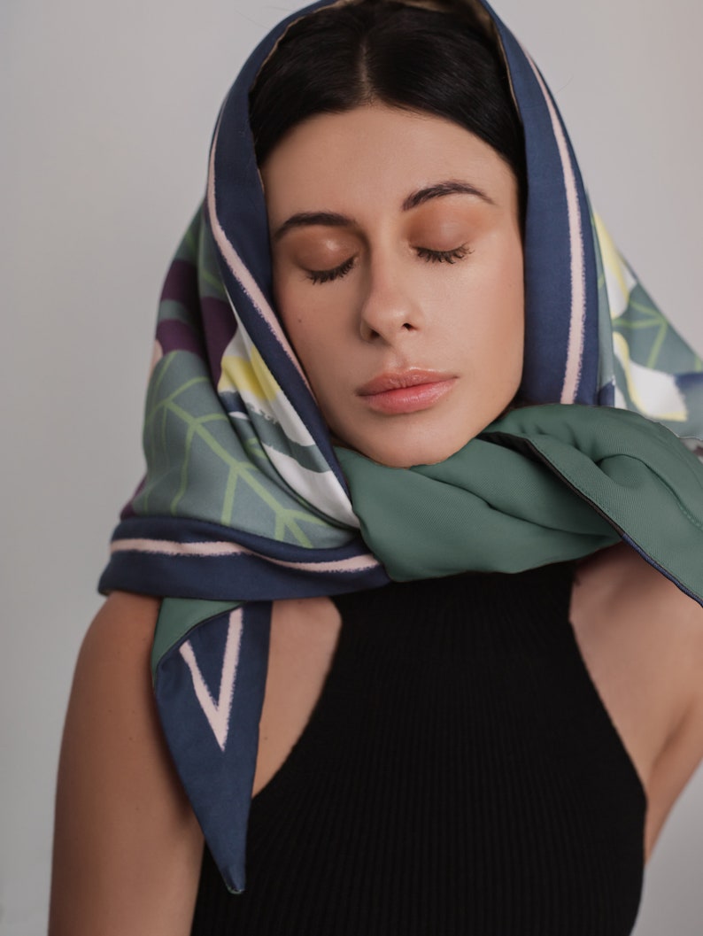 Designer Schal in Übergröße Warmes Halstuch Stirnband Frauen Umhang Ukrainische Liebeslieder inspirierten Geschenkanhänger mit Blumenmuster Bild 5