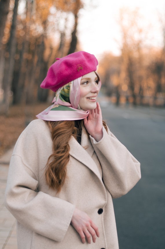 Fuchsia Wool Beret With Gold Decor Designer Hot Pink Beret Hat Perfect Painter Gift French Gift for Her Warm Hat for Easter Outfit Etsy UK