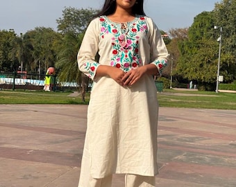 Khadi Baumwolle Kurta Palazzo Set: Handbesticktes indisches Kleid
