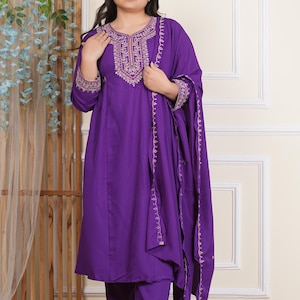 Festival wear embroidered work dress, Women naira cut full flared kurta pant and dupatta set, dresses for women, party wear dress